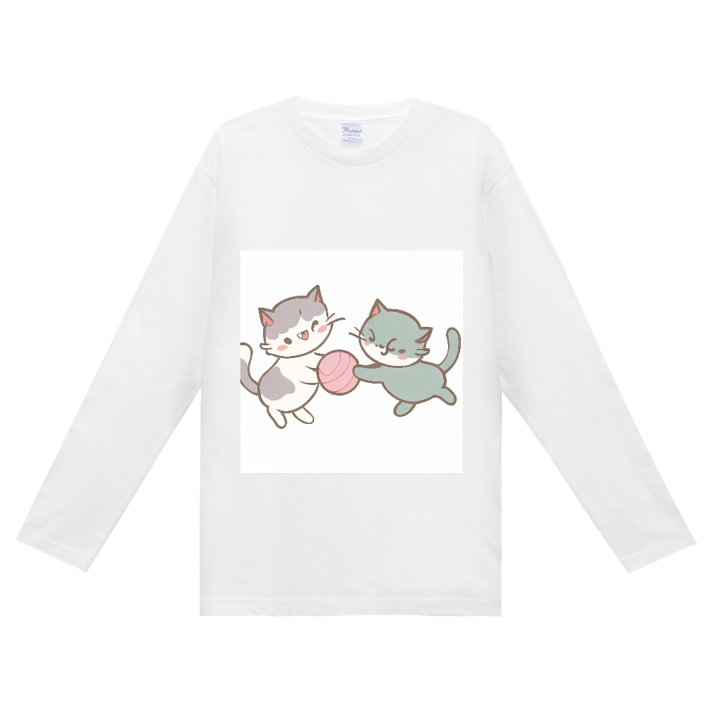 Cat playing with ball（ボールで遊ぶ猫）