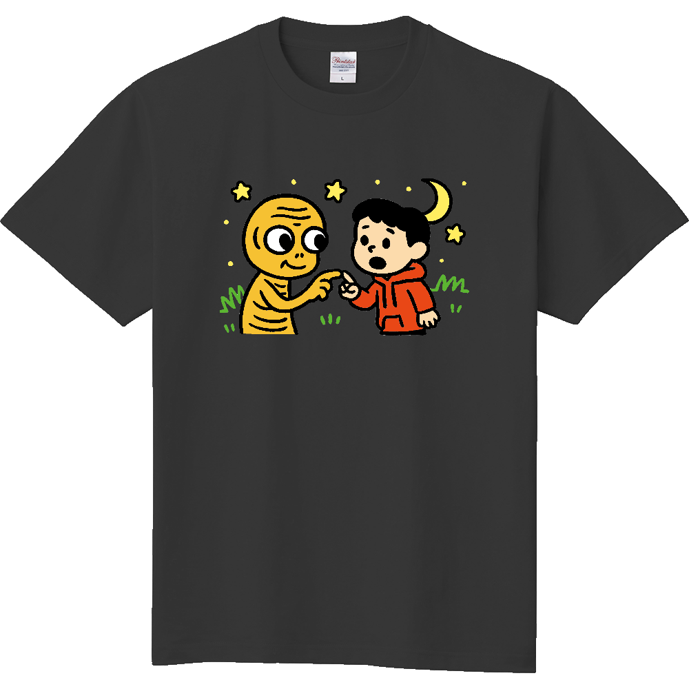 猿の赤ちゃんと指を合わせる少年のＴシャツ