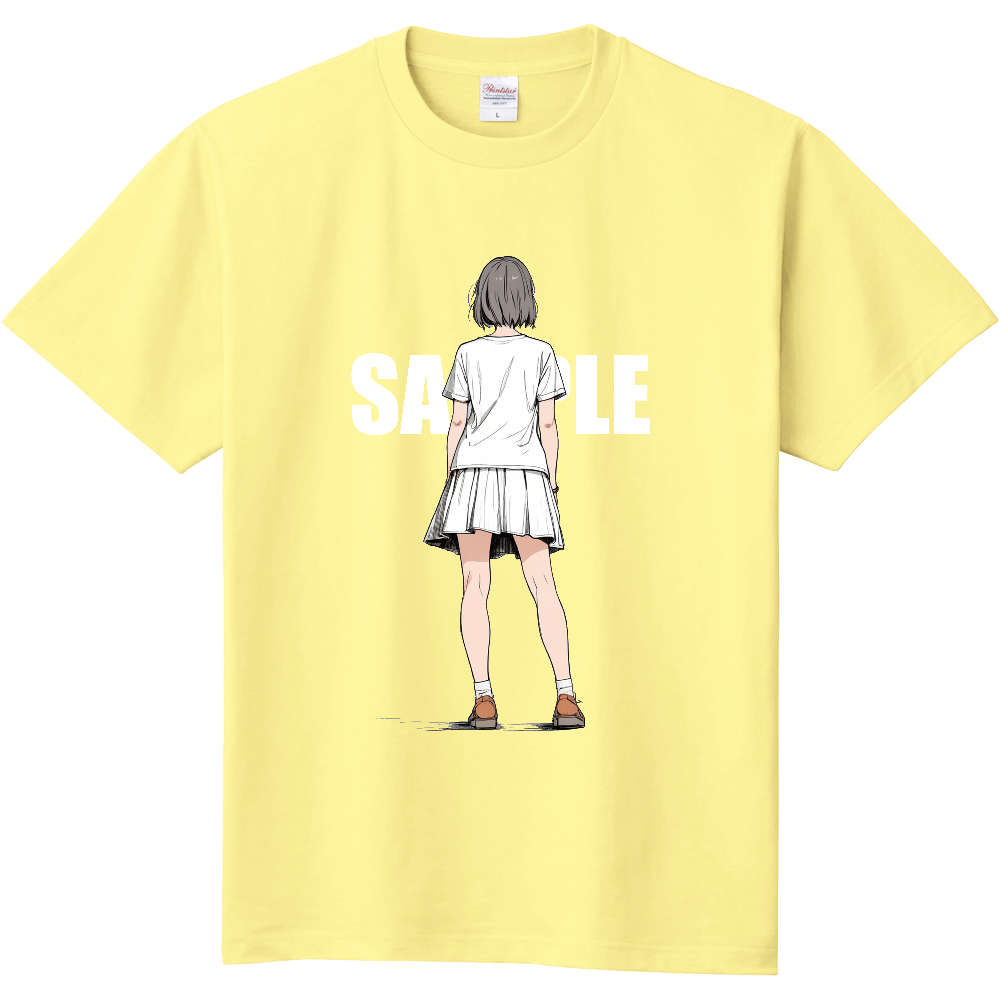 後ろ姿の女性のＴシャツ
