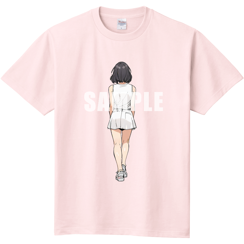 後ろ向きの女性のTシャツ