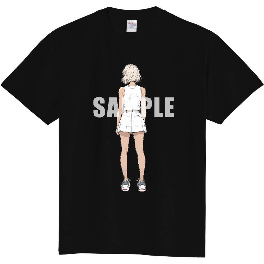 後ろ向きの女性のTシャツ