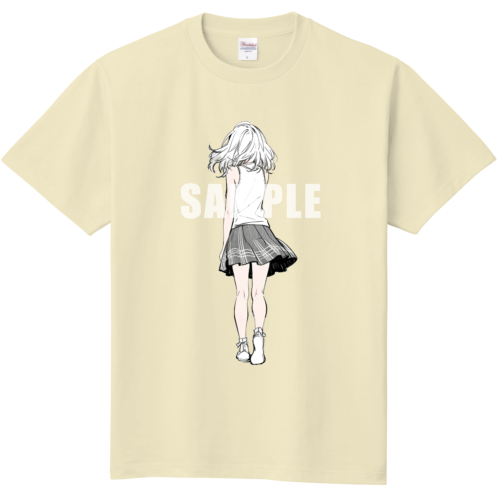 後ろ向きの女性のＴシャツ