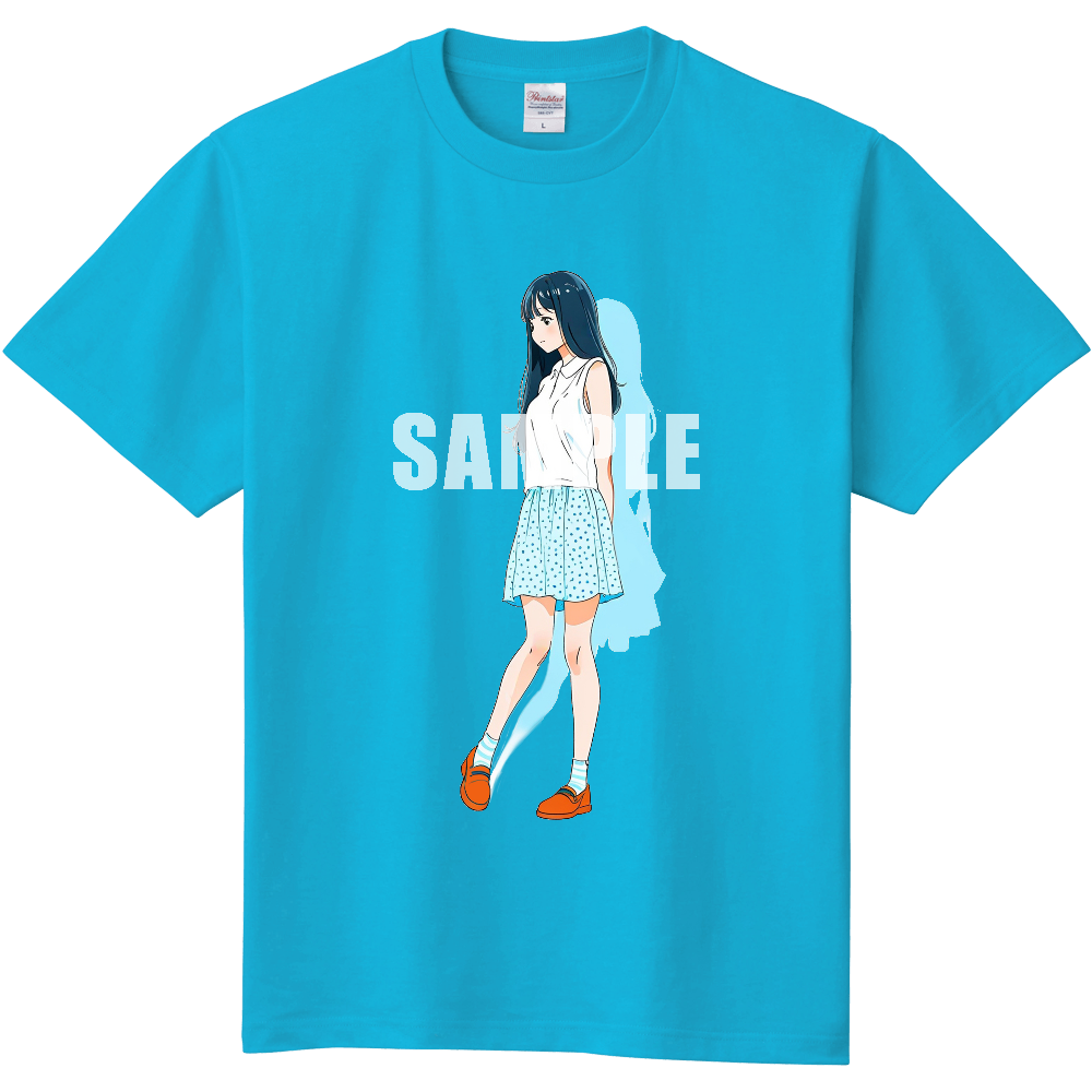 青いスカートの女性のＴシャツ