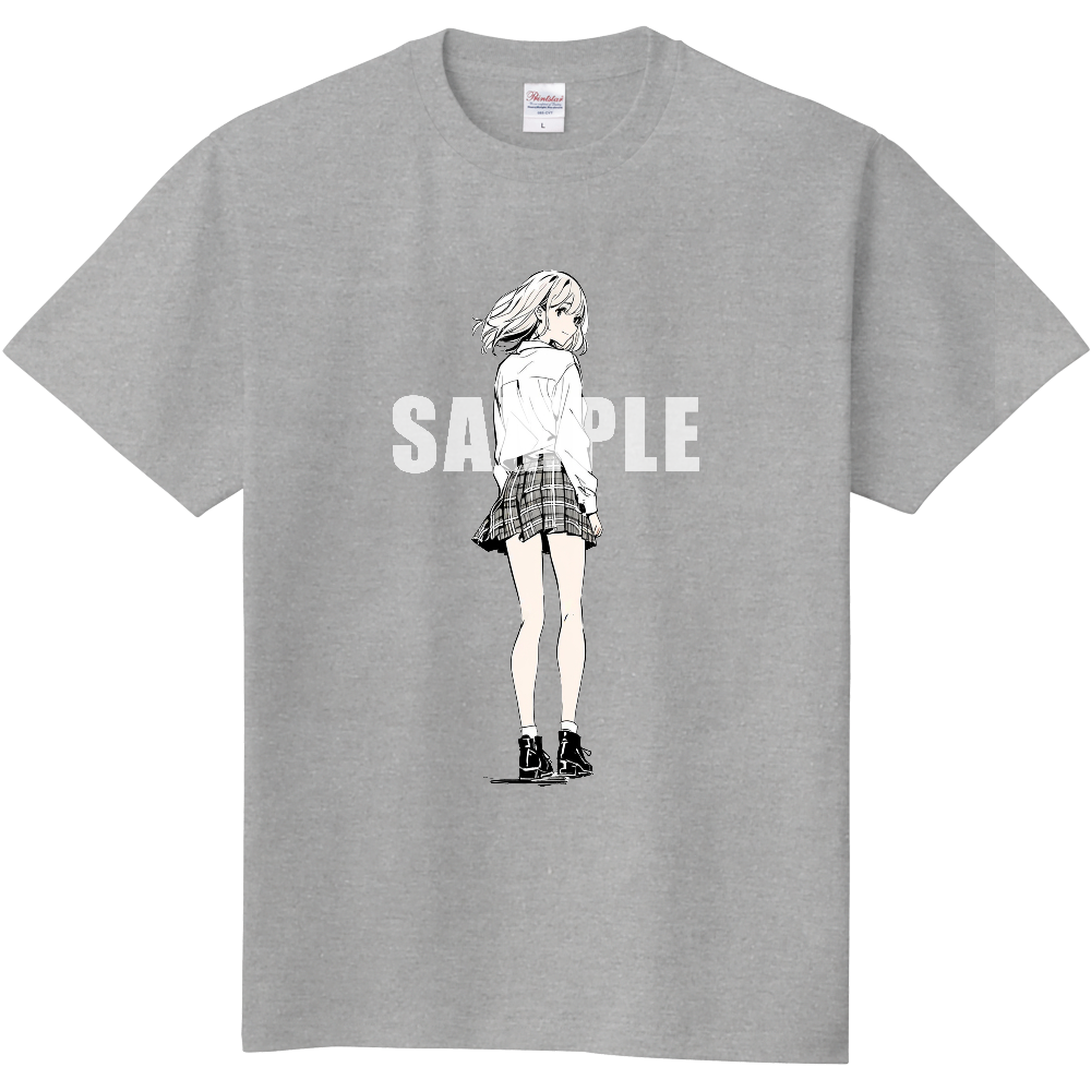 後ろ向きの女性のTシャツ