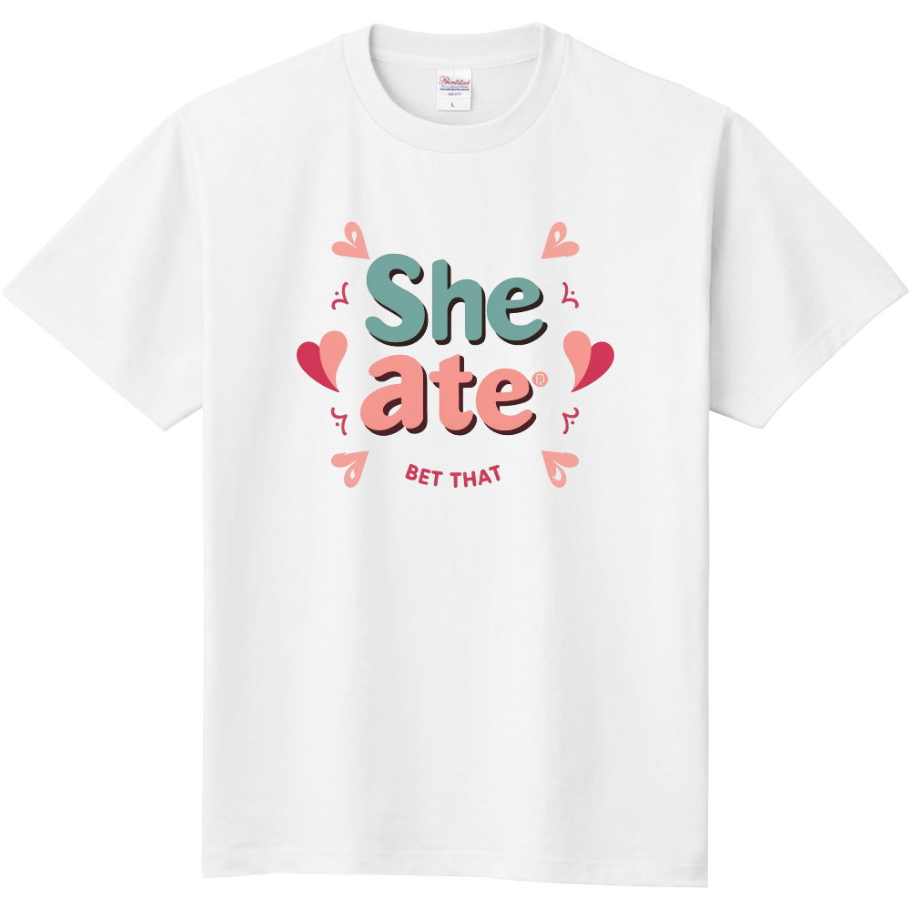 she ateのＴシャツ