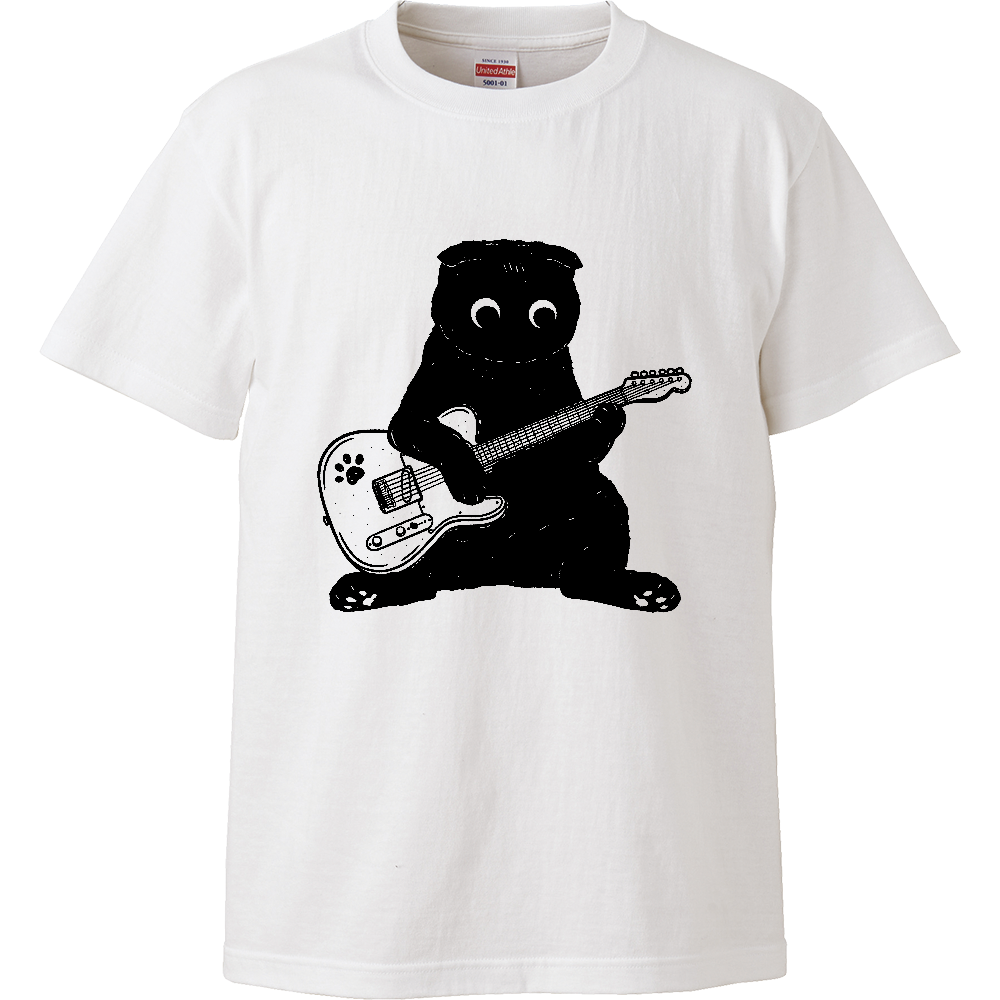 スコ座りでギター！（スコティッシュフォールド）