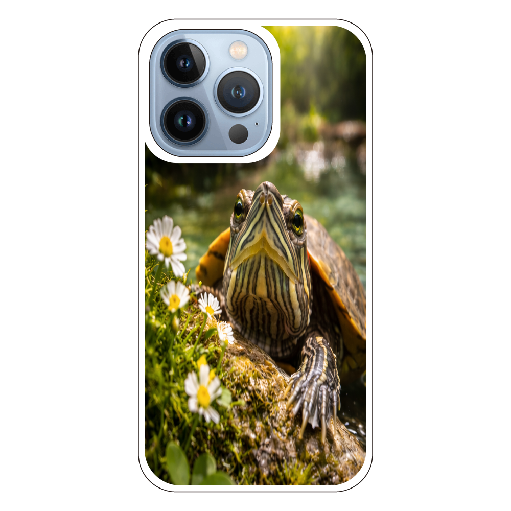 癒しのミドリガメ｜清流でひと休み iPhone13Pro