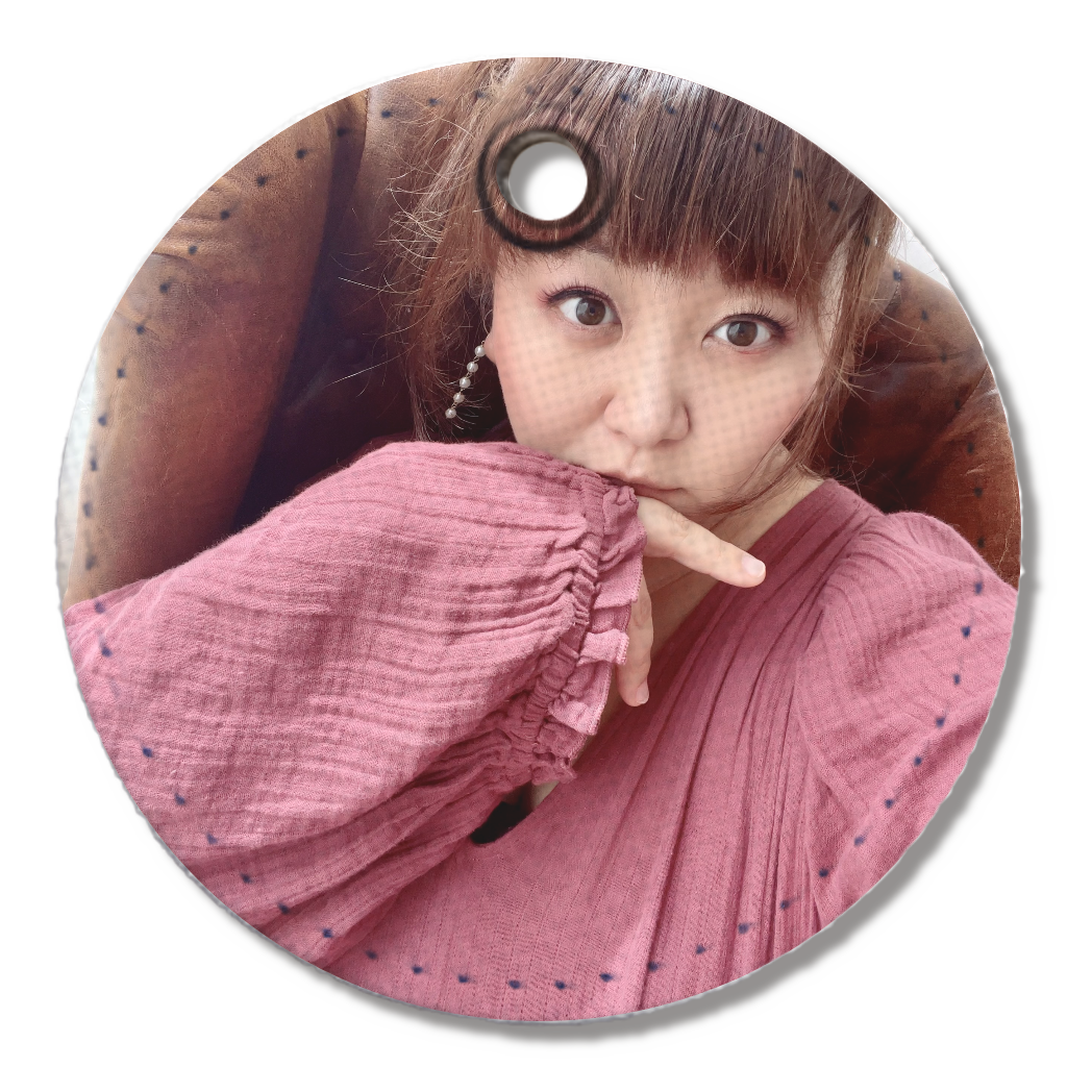 田中有紀美レザーキーホルダー