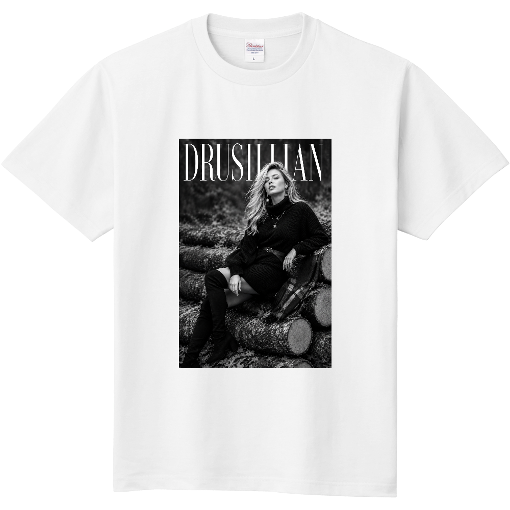 DRUSILLIAN 白ロゴ　PHTO108