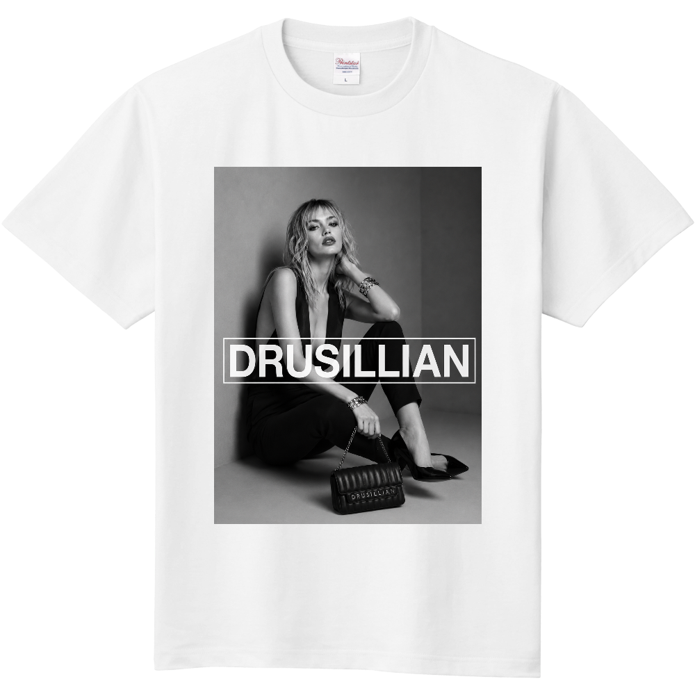 DRUSILLIAN 白ロゴ　PHTO111
