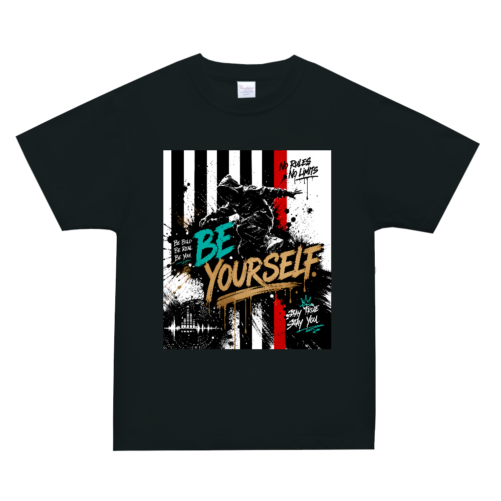 【BE YOURSELF 躍動するシルエットとグラフィティロゴTシャツ】