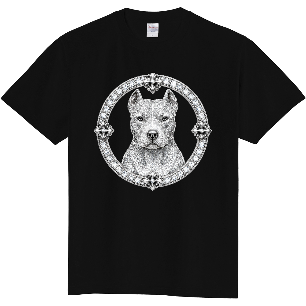 PLATINUM LEGEND DOGS COLLECTION  ― 5犬種 × 永遠の輝きを纏うプレミアムジュエリードッグTシャツ ―  プラチナダイヤモンドのような輝きを放つ5種類の大型犬  PITBULL DIAMOND FORCE  意味：ダイヤモンドのように強い絆  力強さの中にある優しさと愛情。  揺るがない精神と家族への深い愛をジュエリーアートで表現。