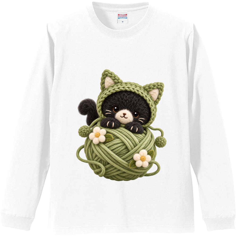 Cute Black Cat in Green Yarn Ball Long Sleeve T-Shirt / グリーン毛糸玉とニット帽の黒猫 ロンT