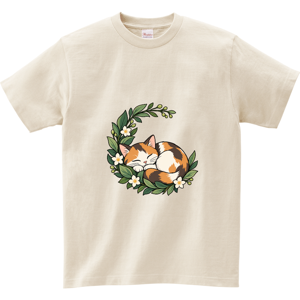 植物のゆりかごで眠る三毛猫