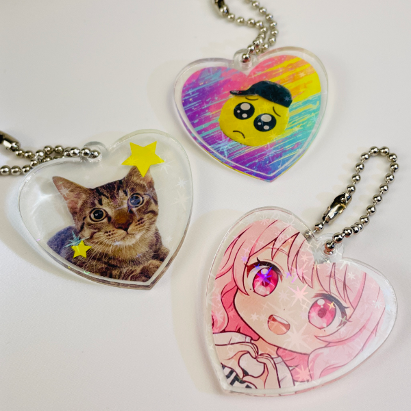 ホログラムアクリルキーホルダー（ハート型）4cm キラキラスター